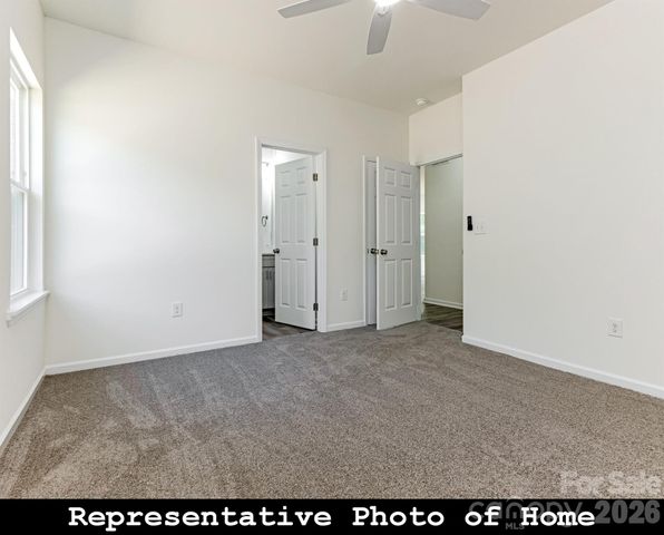 962 S Hoskins Road, Charlotte, NC 28208