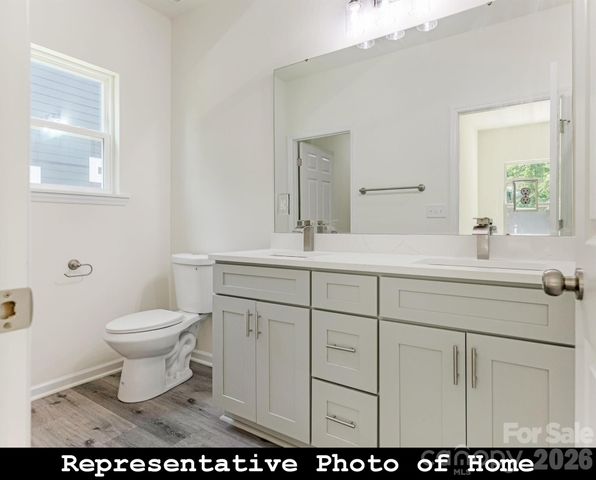 962 S Hoskins Road, Charlotte, NC 28208