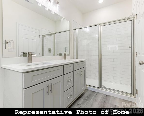 962 S Hoskins Road, Charlotte, NC 28208