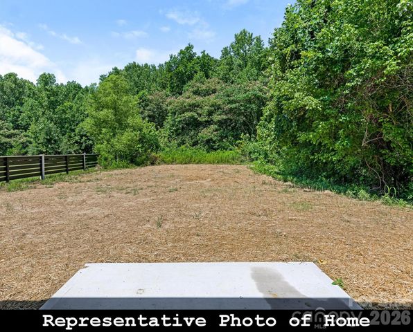 962 S Hoskins Road, Charlotte, NC 28208