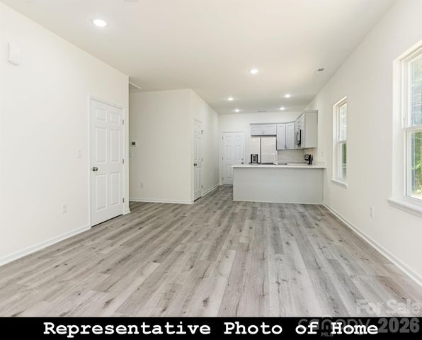 962 S Hoskins Road, Charlotte, NC 28208