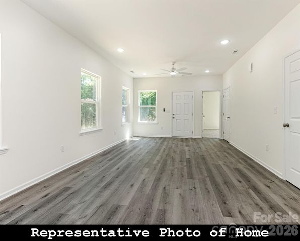 962 S Hoskins Road, Charlotte, NC 28208