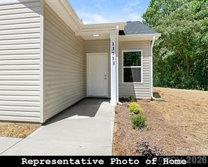962 S Hoskins Road, Charlotte, NC 28208