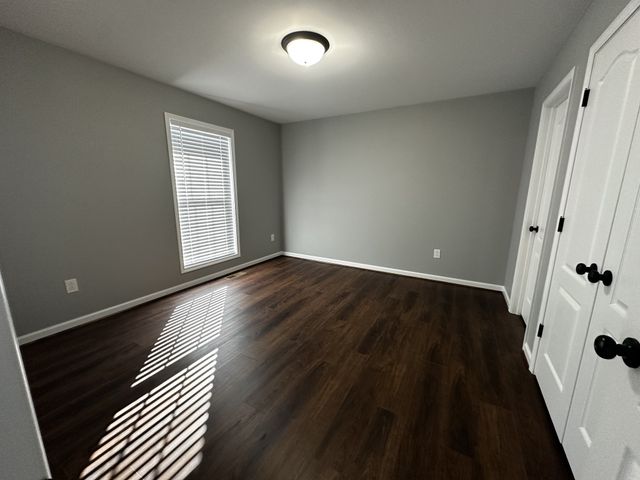 24 Henkle Ln, Loretto, TN 38469