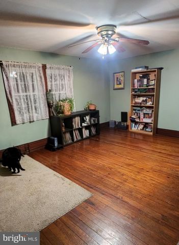 102 BRIDGETON RD, Elmer, NJ 08318