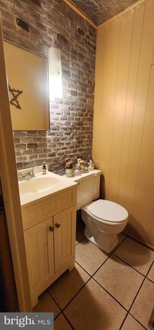 102 BRIDGETON RD, Elmer, NJ 08318