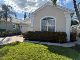1019 Lytham Court, West Palm Beach, FL 33411