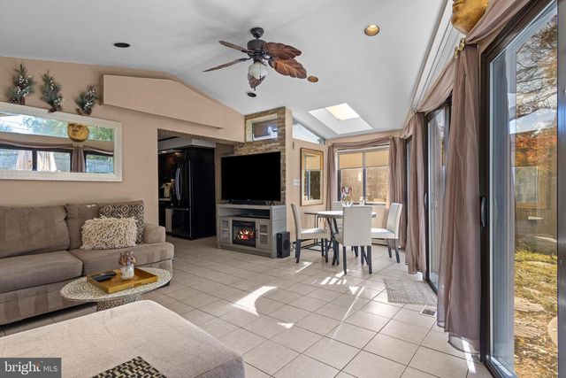 2606 SPRINGFIELD RD, Broomall, PA 19008