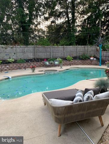 2606 SPRINGFIELD RD, Broomall, PA 19008