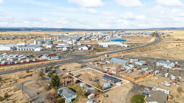 101 NE Daisy Street, Madras, OR 97741