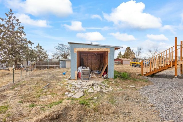 101 NE Daisy Street, Madras, OR 97741