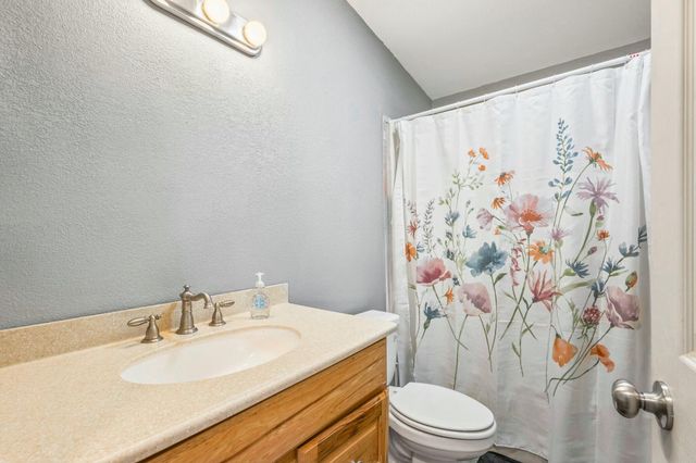 101 NE Daisy Street, Madras, OR 97741