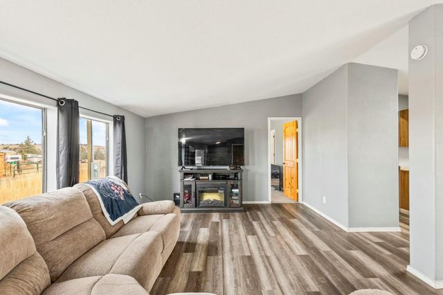 101 NE Daisy Street, Madras, OR 97741