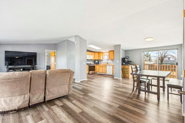 101 NE Daisy Street, Madras, OR 97741