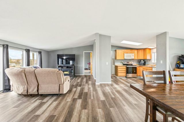 101 NE Daisy Street, Madras, OR 97741