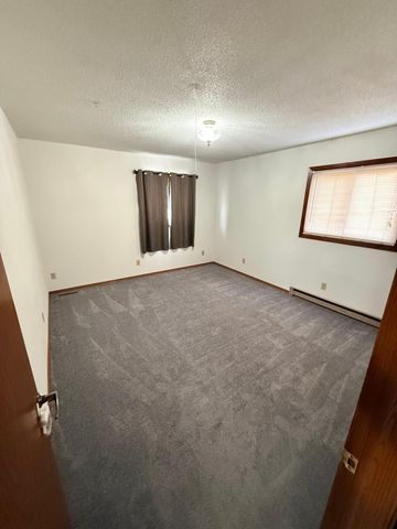 180 6th Street, Walnut Grove, MN 56180