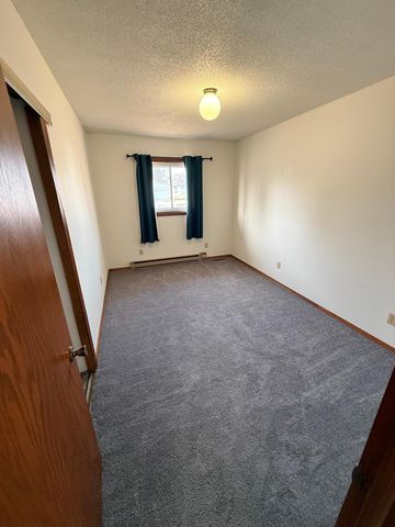 180 6th Street, Walnut Grove, MN 56180