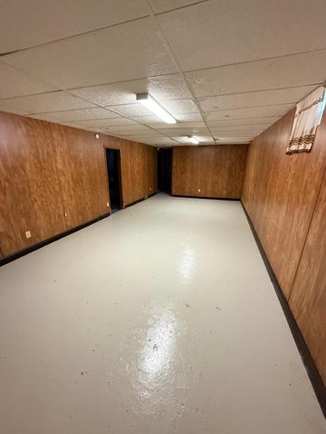 180 6th Street, Walnut Grove, MN 56180