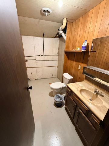 180 6th Street, Walnut Grove, MN 56180