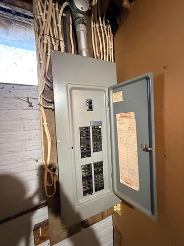 180 6th Street, Walnut Grove, MN 56180