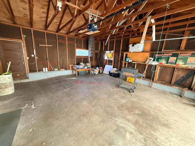 180 6th Street, Walnut Grove, MN 56180