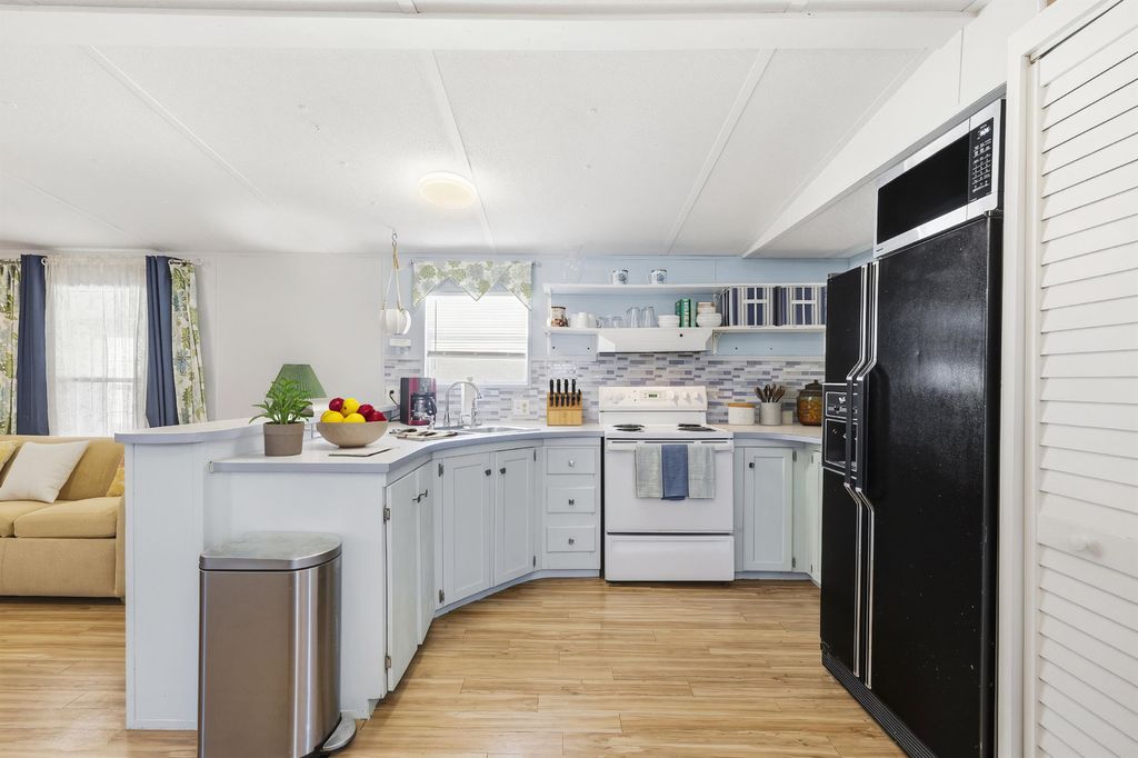 412 Seabreeze Dr., Garden City Beach, SC 29576 — photo 5