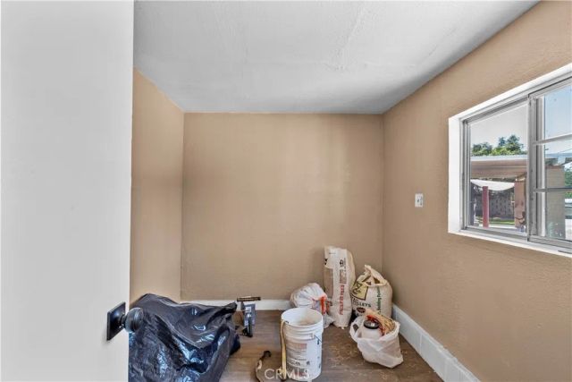 11887 Sproule, Los Angeles, CA 91331