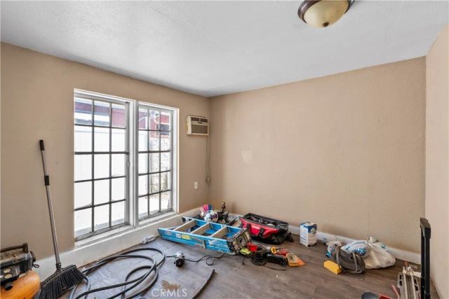 11887 Sproule, Los Angeles, CA 91331