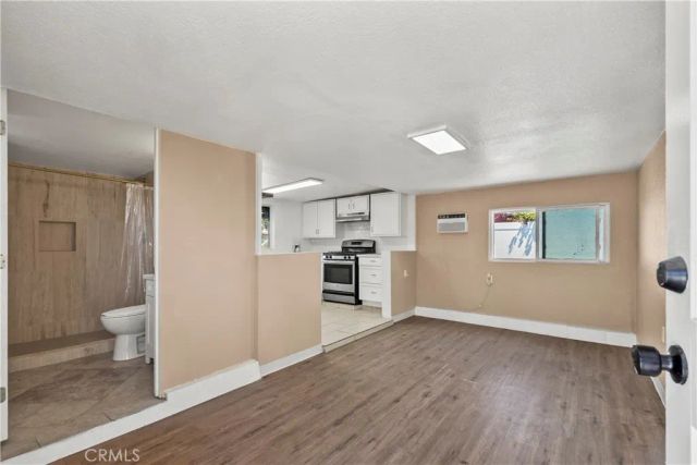 11887 Sproule, Los Angeles, CA 91331