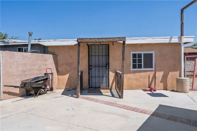 11887 Sproule, Los Angeles, CA 91331