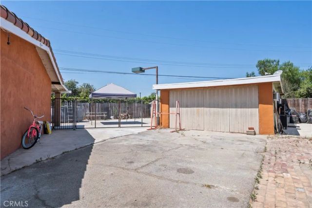 11887 Sproule, Los Angeles, CA 91331
