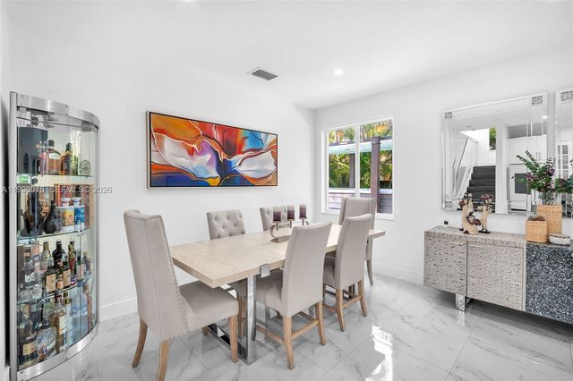 15965 SW 98th St, Miami, FL 33196