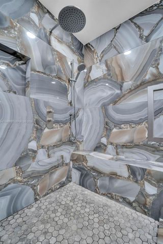 15965 SW 98th St, Miami, FL 33196