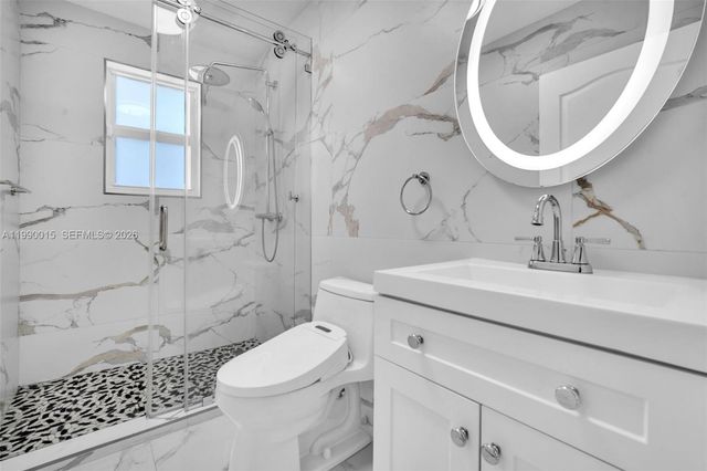 15965 SW 98th St, Miami, FL 33196