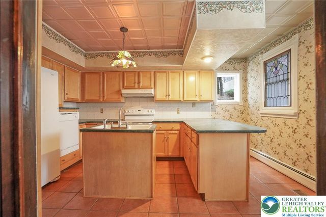 228 West Abbott Street, Lansford Boro, PA 18232