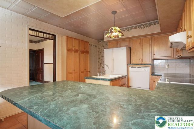 228 West Abbott Street, Lansford Boro, PA 18232