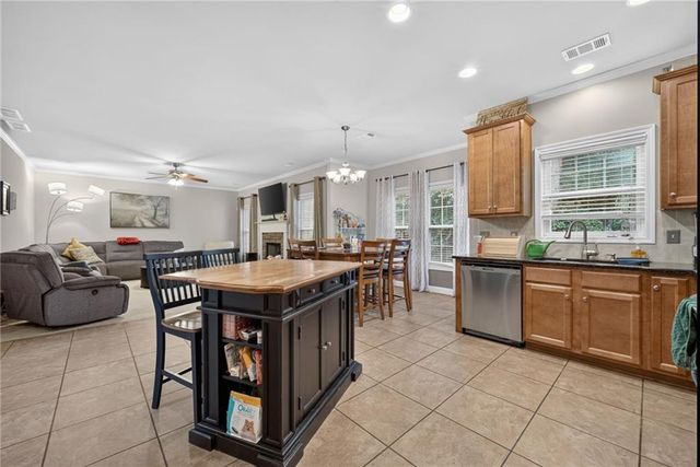 2504 Lois Court, Loganville, GA 30052