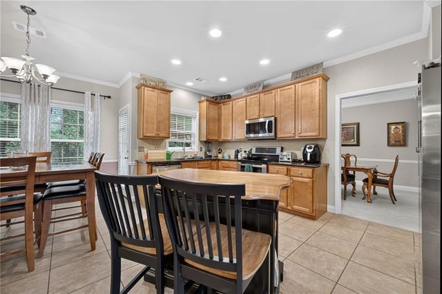 2504 Lois Court, Loganville, GA 30052