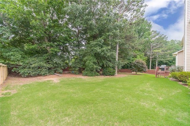 2504 Lois Court, Loganville, GA 30052