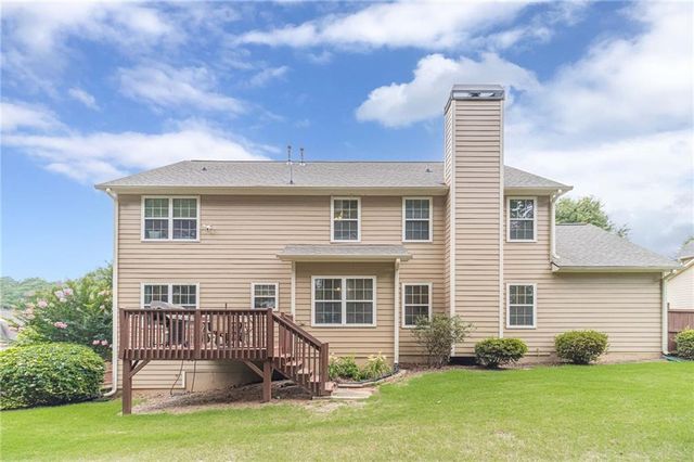 2504 Lois Court, Loganville, GA 30052