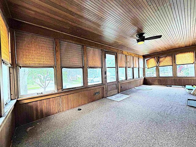 1554 PLUMMER STREET, Oshkosh, WI 54902