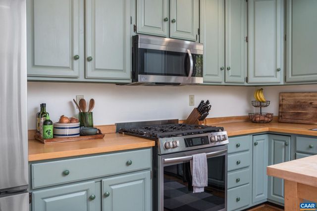 274 GREY DOVE LN, Charlottesville, VA 22903