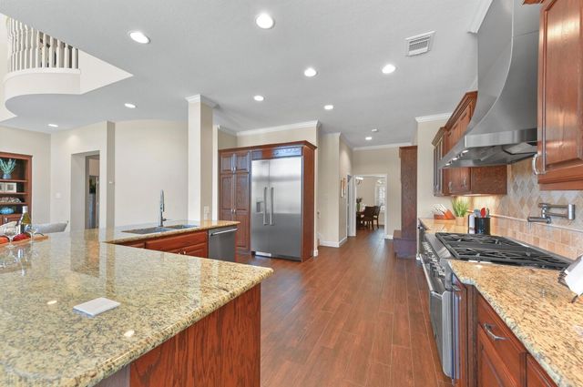 2903 Harvest Hill Drive, Friendswood, TX 77546