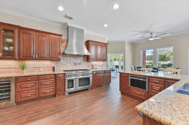 2903 Harvest Hill Drive, Friendswood, TX 77546