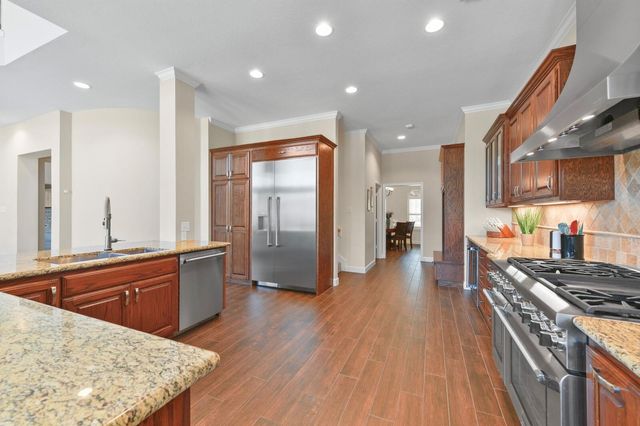 2903 Harvest Hill Drive, Friendswood, TX 77546