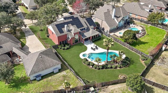 2903 Harvest Hill Drive, Friendswood, TX 77546