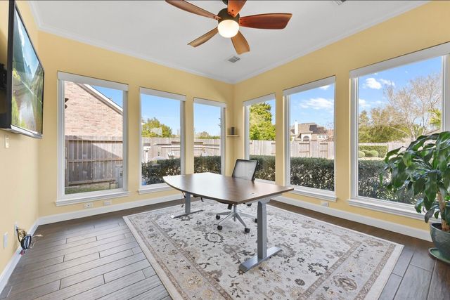 2903 Harvest Hill Drive, Friendswood, TX 77546