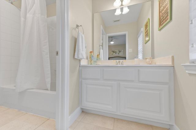 2903 Harvest Hill Drive, Friendswood, TX 77546