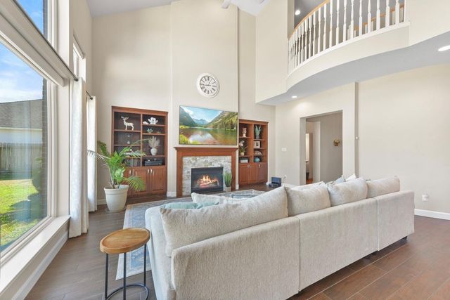 2903 Harvest Hill Drive, Friendswood, TX 77546