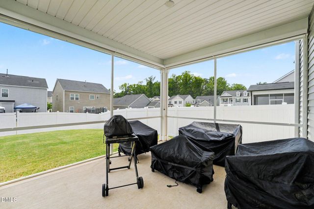 1033 Bellewood Park Drive, Angier, NC 27501